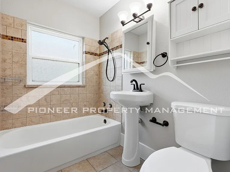 44 Julian St — Photo 14