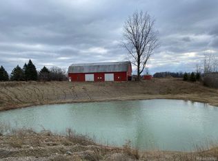 8689 Bryce Rd, Avoca, MI 48006