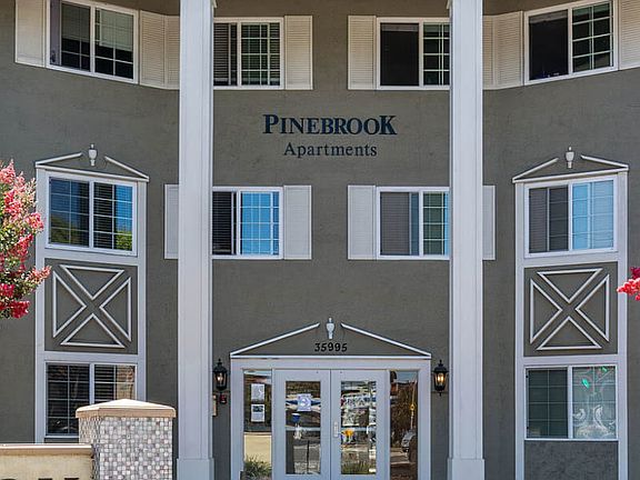 4th image of 35995 Fremont Blvd APT 17
