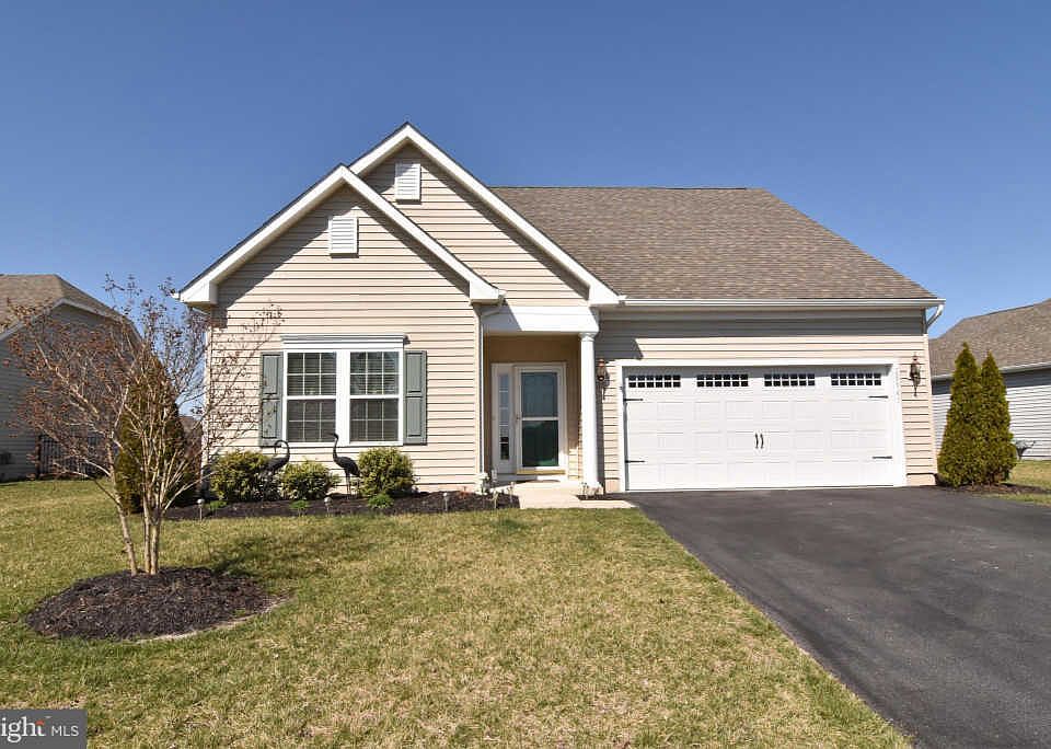 1st image of 28941 Habersham Ln