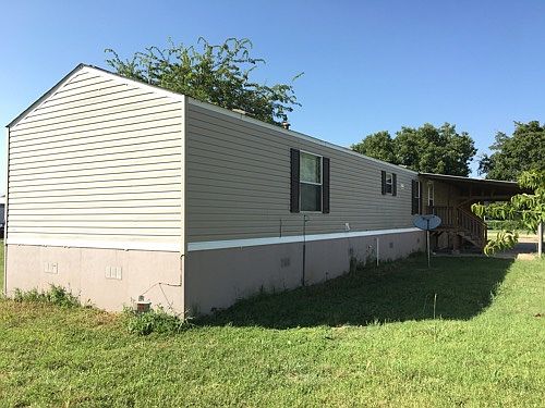4th image of 908 Pinewood Dr