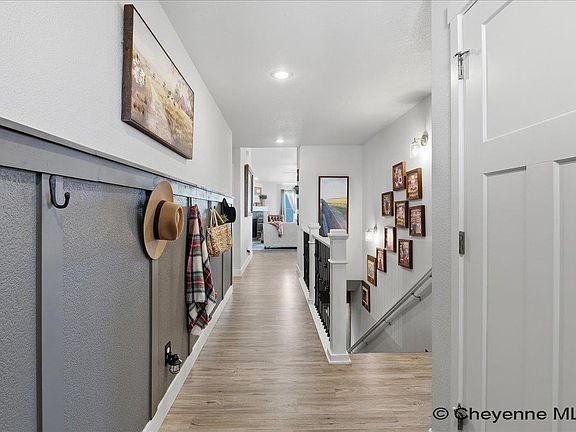 4th image of 1287 Bentley Rd