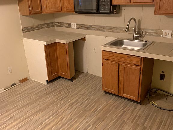 Upper kitchen