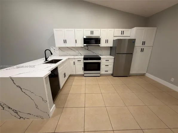 11085 NW 38th Pl #1, Fort Lauderdale, FL 33351