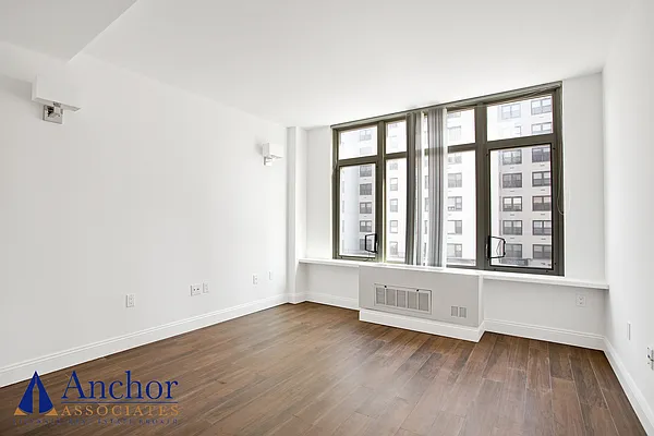 Rented by Anchor Associates | media 44