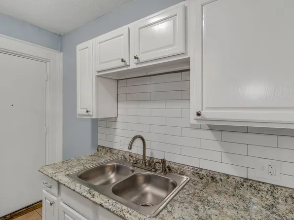 2708 & 2710 Holmes St, Kansas City, MO