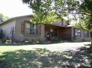 693 Lakewood Rd, Denison, TX 75020