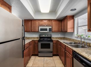 3435 W Danbury Dr APT B214, Phoenix, AZ 85053