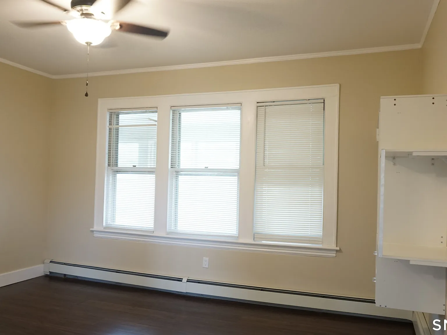 4 bed, 1.0 bath, 1200 sqft, $3,300 — Photo 2