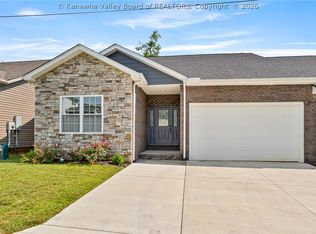 233 Woodland Dr, Milton, WV 25541
