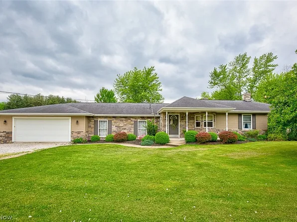 495 Mishler Rd, Mogadore, OH 44260