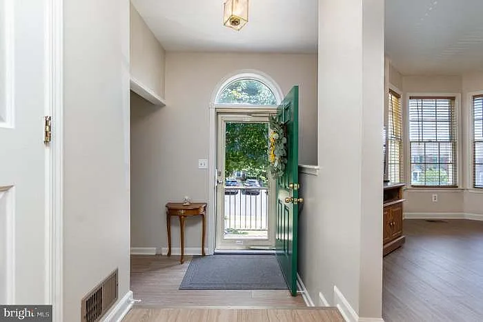 801 Albion Pl — Photo 10