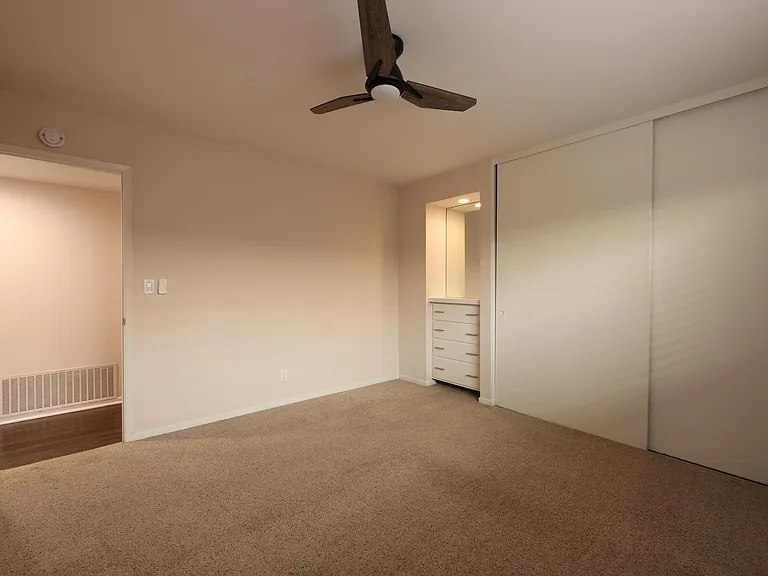 334 Consuelo Dr #B — Photo 12