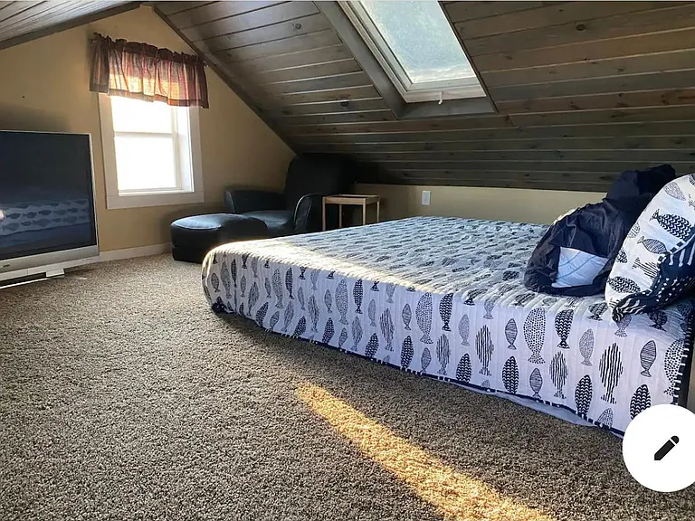 7633 Quinn Ave NW — Photo 3