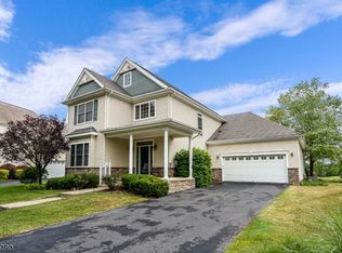 60 Merlin Dr, Washington, NJ 07882
