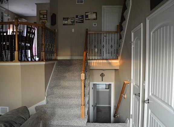 2nd image of 605 N Rockwell Ct