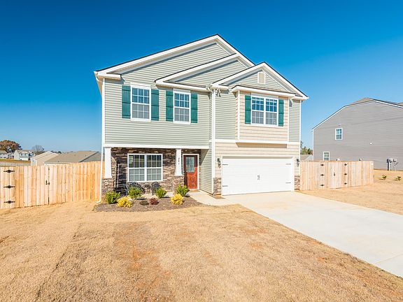 4th image of 241 Gail Ln