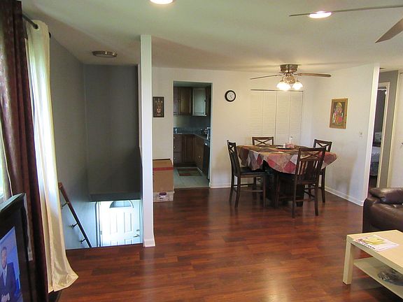 4th image of 1423 Ellisville Ln #1423