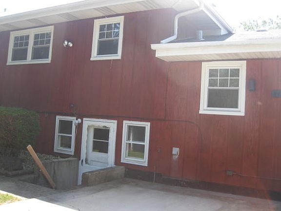 2nd image of 6536 W 163rd Pl