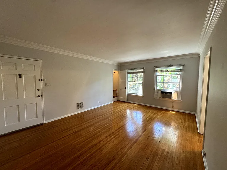1271 N. Crescent Heights Blvd — Photo 30