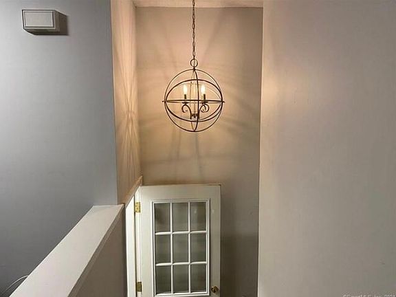 4th image of 36 Winchester Ave #6