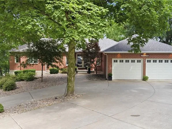 538 Prospect St, Weston, MO 64098
