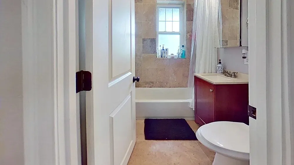 2 bed, 800 sqft, $2,395 — Photo 1