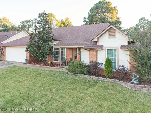 8708 Skypark Dr, Fort Smith, AR 72903