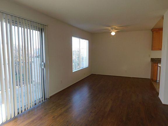 4th image of 16842 Lynn Ln #D