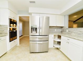 11914 Cottonwood Ln, Cypress, TX 77429