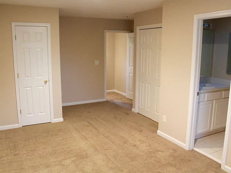103 S Corwood Ave — Photo 4