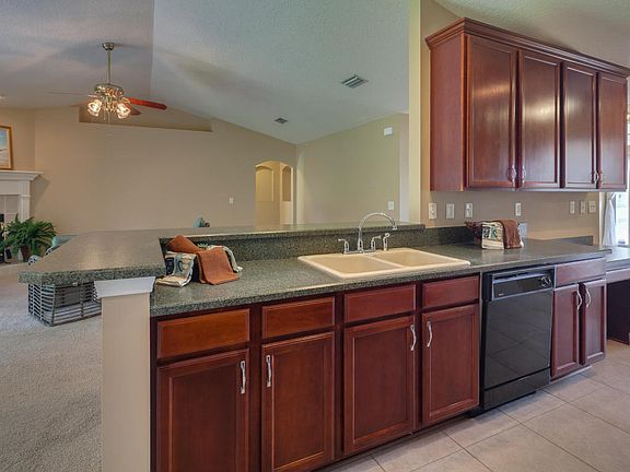 3rd image of 2578 Glenfield Dr