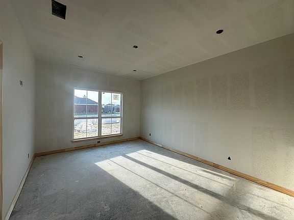 4th image of 7401 Easton Ave