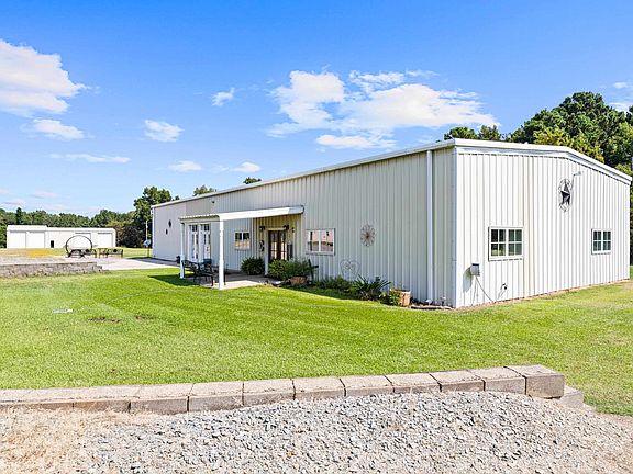 4th image of 2801 State Highway 31 E