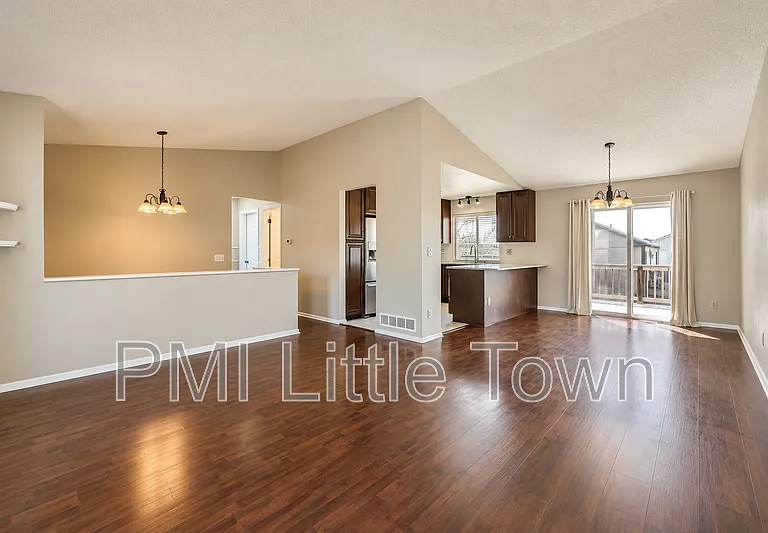 3145 S Gibraltar St — Photo 4