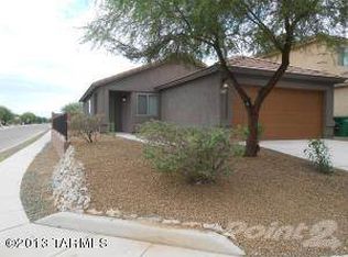 643 W Desert Blossom Dr, Green Valley, AZ 85614