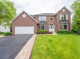 1295 Hunters Rdg W, Hoffman Estates, IL 60192