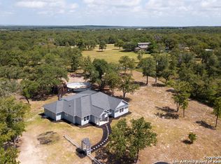 149 Kothmann Rd, La Vernia, TX 78121