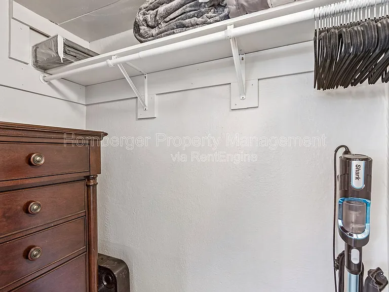 1810 W 11th Ave — Photo 12