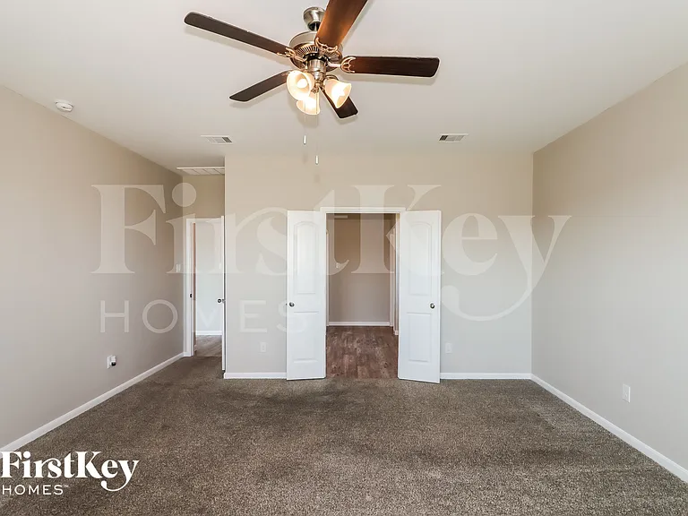 28008 Langsdale Ct — Photo 7