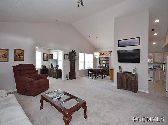 4th image of 67 Winter Wren Cir