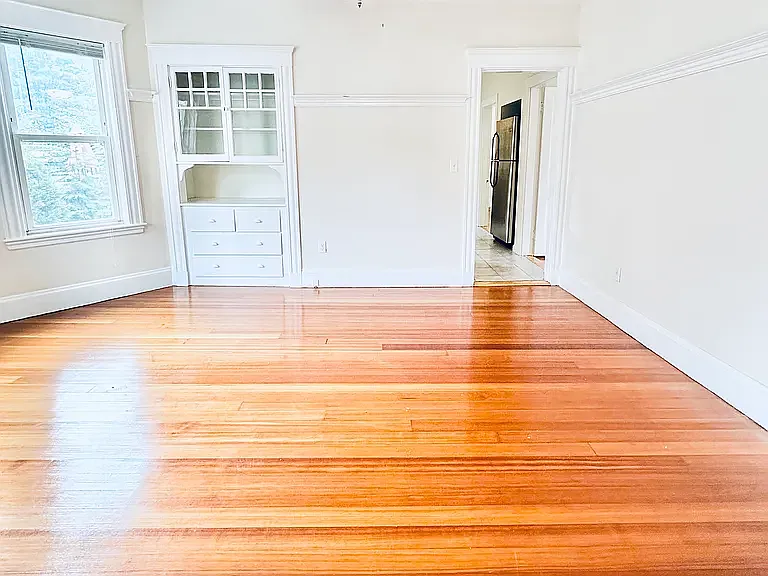 114 Sycamore St #2 — Photo 2