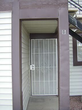 4th image of 900 Bridgewater St APT B