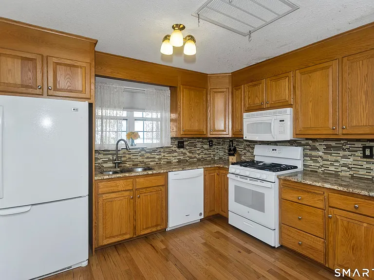 8 Dibble Hollow Ln #8 — Photo 4