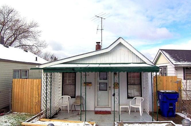 1st image of 1849 Parkamo Ave