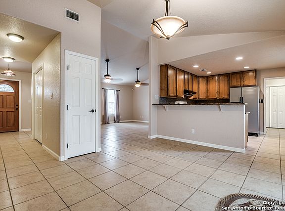 4th image of 1100 Canyon Trce