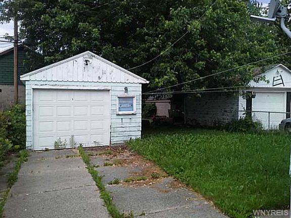 3rd image of 110 Wright Ave