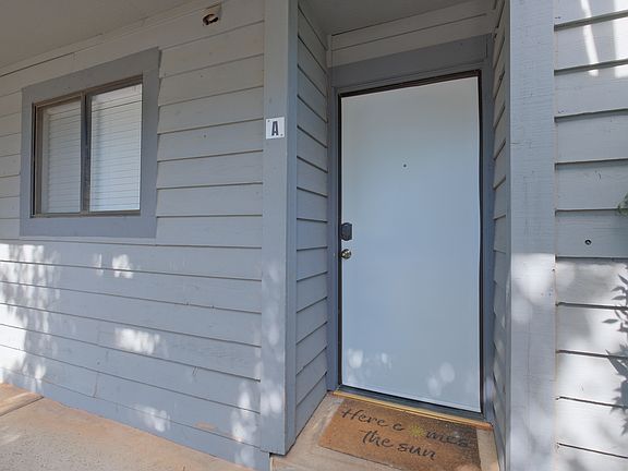 3rd image of 3180 Country Club Dr APT 10A