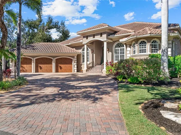 611 Tremont St, Sarasota, FL 34242