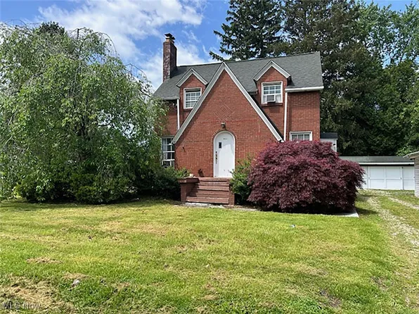 1024 Brittain Rd, Akron, OH 44305